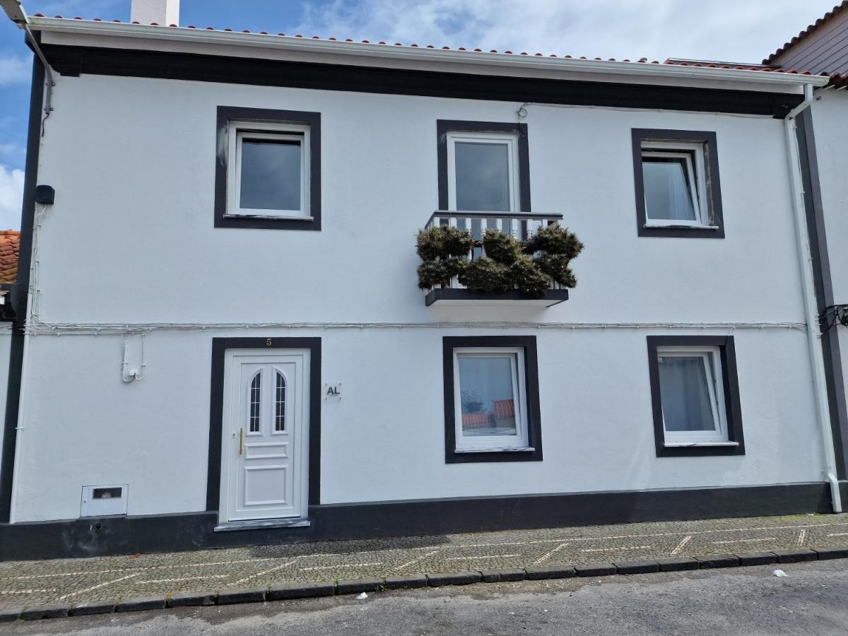 Apartamentos Garrett Орта Екстер'єр фото